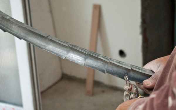 Двухуровневые потолки для гостиной из гипсокартона, фото