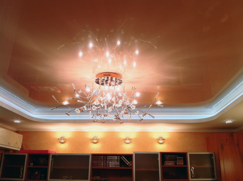 Двухуровневые потолки для гостиной из гипсокартона, фото