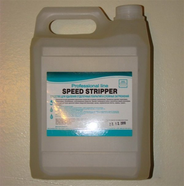 Как быстро смыть побелку с потолка – 5 самых эффективных способов