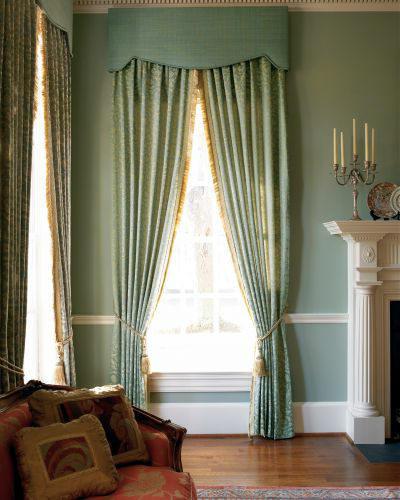 Как оформить потолочный карниз. Шторы для потолочного карниза — прекрасное решение в декоре интерьера