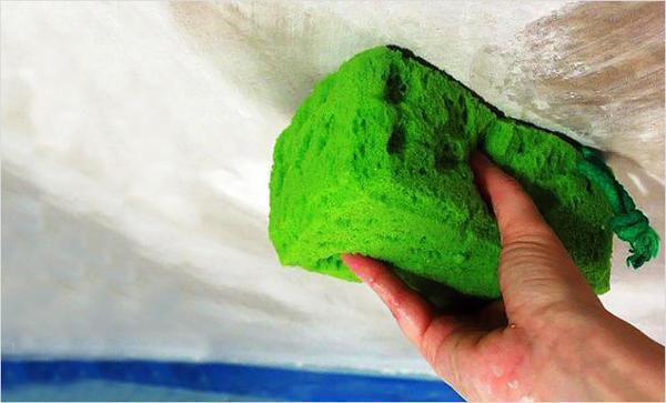 Как смыть побелку с потолка быстро: видео-руководство для начинающих