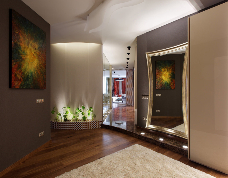 Как зрительно увеличить высоту потолка?