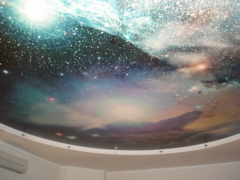 Какие светильники используют для натяжных потолков. Светодиодные светильники для натяжных потолков в интерьере помещения