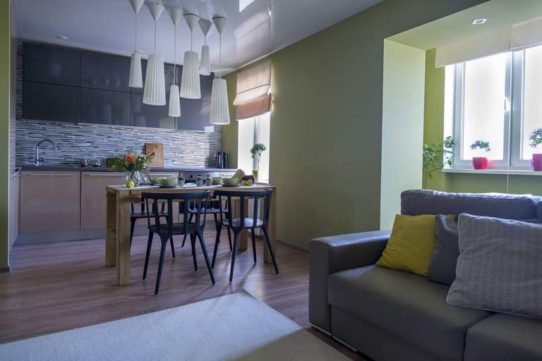 Каким сделать освещение на кухне с натяжным потолком