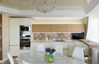 Каким сделать освещение на кухне с натяжным потолком