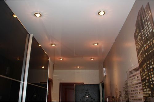 Какой потолок сделать в коридоре