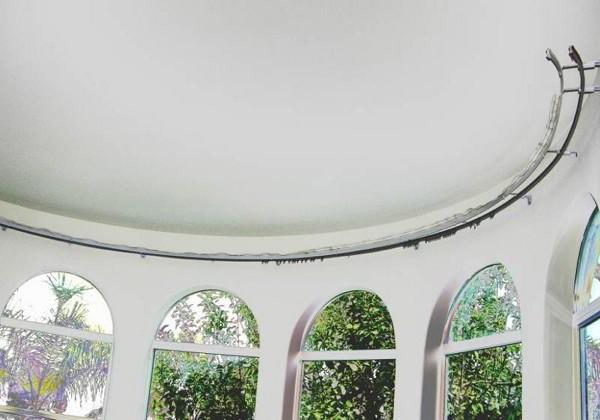 Карнизы полукруглые настенные. Какие полукруглые карнизы для штор бывают: обзор