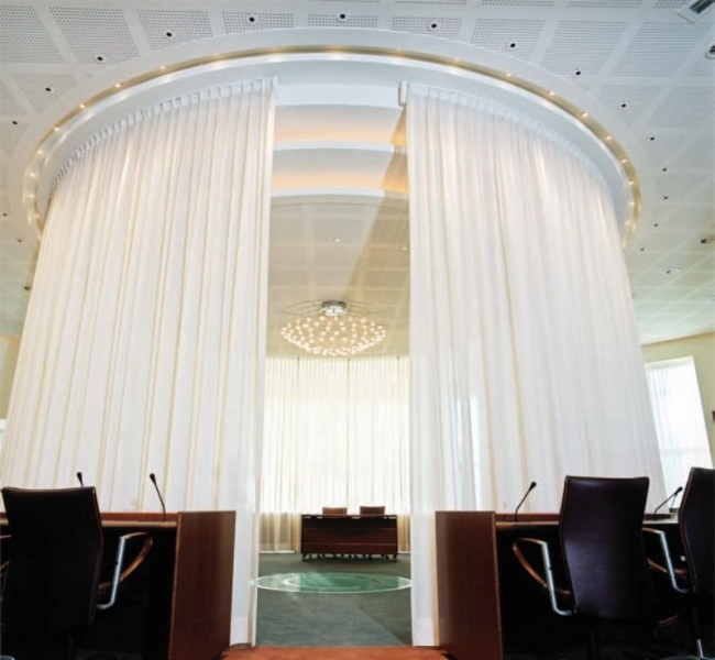 Карнизы полукруглые настенные. Какие полукруглые карнизы для штор бывают: обзор