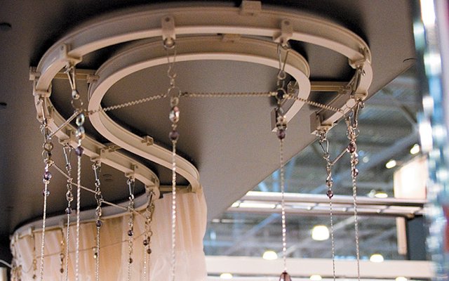 Карнизы полукруглые настенные. Какие полукруглые карнизы для штор бывают: обзор