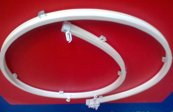 Карнизы полукруглые настенные. Какие полукруглые карнизы для штор бывают: обзор