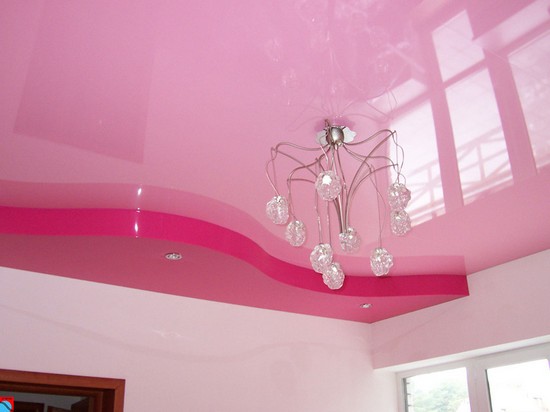 Красивые двухуровневые потолки на кухне