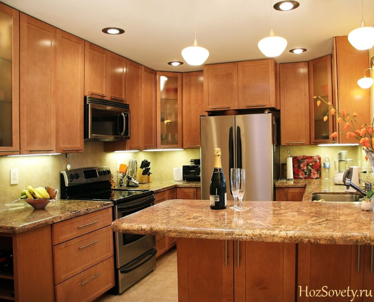 Освещение на кухне с натяжным потолком