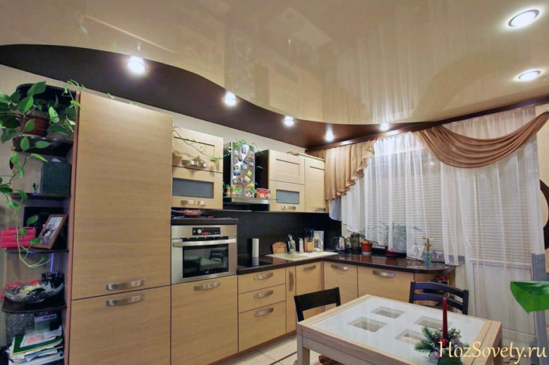 Освещение на кухне с натяжным потолком