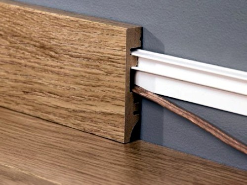 Покраска плинтуса. Чем покрасить напольный плинтус