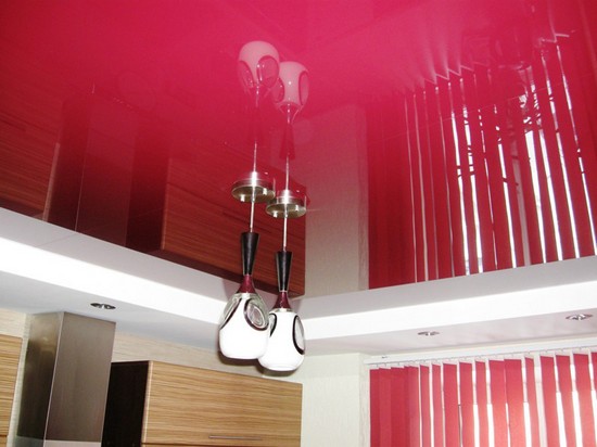 Потолок на маленькой кухне в хрущевке