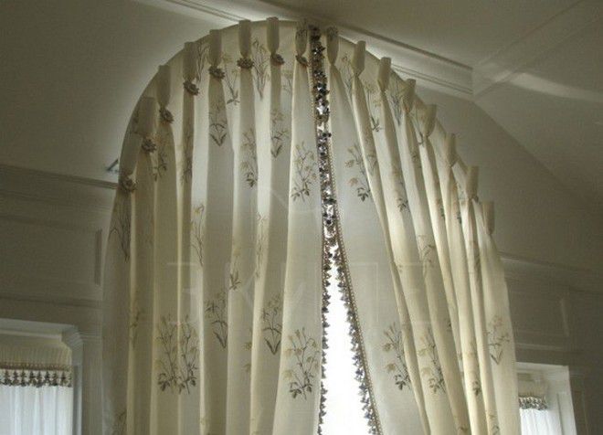 Шторы для прямоугольной арки. Красивые арочные карнизы для штор