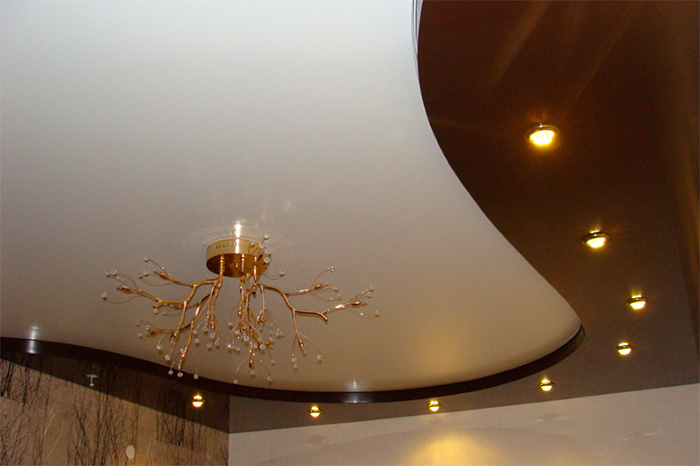 Варианты дизайна двухуровневых потолков для зала — выбираем лучшие варианты