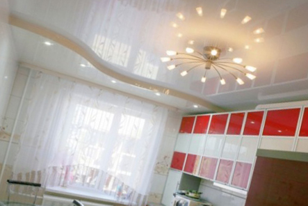 Варианты освещения на кухне с натяжным потолком