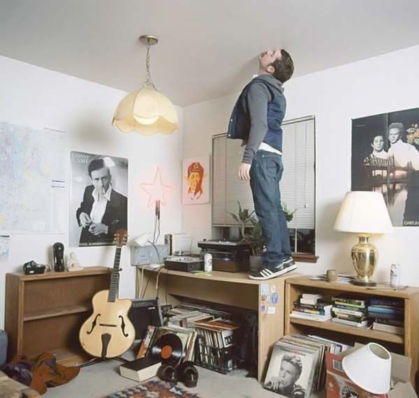 Вреден ли натяжной потолок для здоровья: ответы на актуальные вопросы