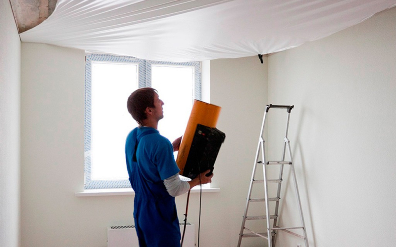 Вредны ли натяжные потолки?