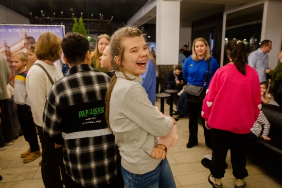 &laquo;Люди, ходите в театр, ходите!&raquo;: как особенные дети попали в особенную новогоднюю сказку