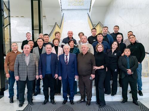 Соседство, которое вдохновляет: &laquo;Щёлково Агрохим&raquo; и Казахстан &ndash; вместе к высоким урожаям