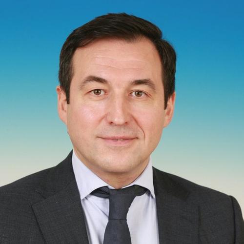 Депутат Госдумы Гусев предложил пересмотреть финансирование проектов режиссера Андреасяна