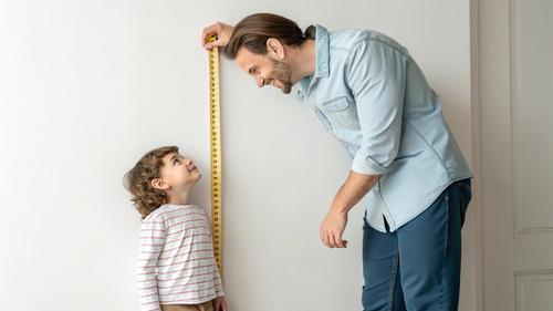 Мэр Феодосии замерил жизненную планку подрастающего поколения