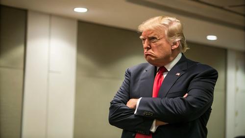 Трамп возмущен, что его опустили &laquo;ниже плинтуса&raquo;