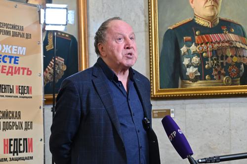 В Москве наградят артистов, занимающихся волонтёрской деятельностью и помогающих участникам СВО