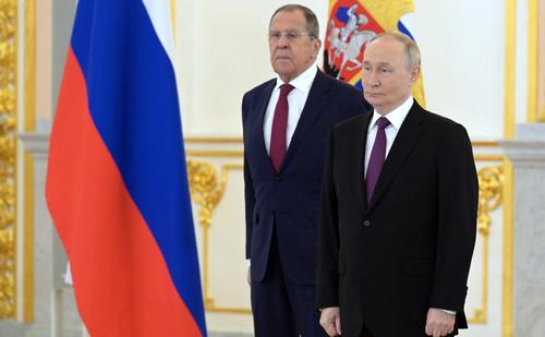 Владимир Путин наградил Сергея Лаврова за выдающиеся заслуги орденом Святого апостола Андрея Первозванного