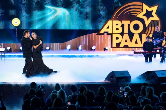 День рождения &laquo;Авторадио&raquo; в Кремле: магия дуэтов и суперхиты в&nbsp;симфоническом звучании