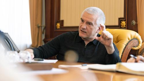 Глава Крыма объявил выговор всем, кто плохо тратит деньги