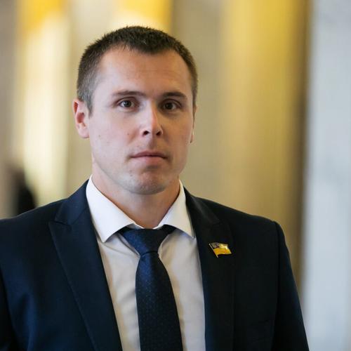 Костенко: Киев хочет разрешить службу в ВСУ по контракту для лиц старше 60 лет