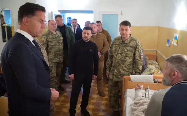 Зеленский &laquo;засветил&raquo; военный госпиталь в Одессе &mdash; свои назвали гаранта &laquo;наводчиком&raquo;