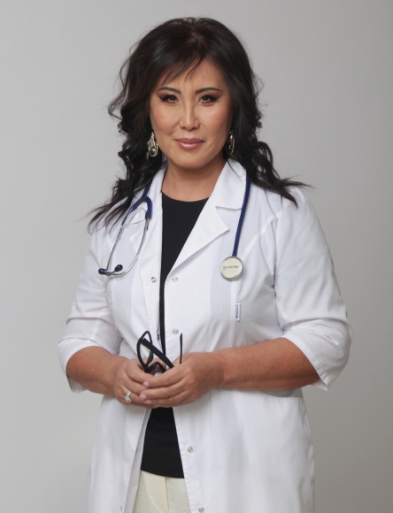 &laquo;Человек, дарящий солнце&raquo;: объяснение в любви главе клиники &laquo;Наран&raquo; в день юбилея