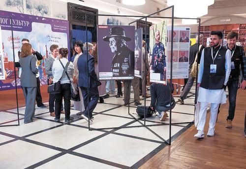 &laquo;Диалог культур&raquo; начался в Москве и продолжится в Санкт-Петербурге