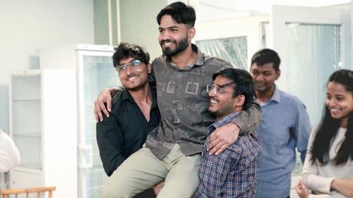 Индийцам в Крыму доказали, что язык не главное