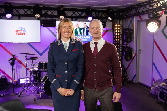 Классный современный проект для самого современного метро в мире