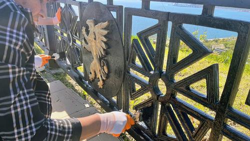 Митридатские лестницы в Керчи вымыли с мылом