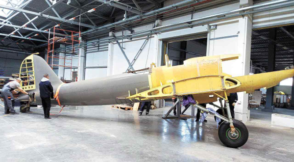 Самолёт-воин выходит на боевой курс