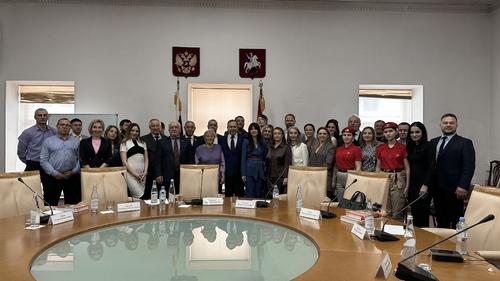 Так встречаются братские народы