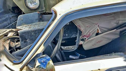 &laquo;Урал&raquo; так смял &laquo;Волгу&raquo;, что его бампер был рядом с головой водителя