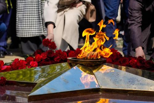 В Королёве зажгли Вечный огонь в рамках акции &laquo;Храним огонь Победы&raquo;