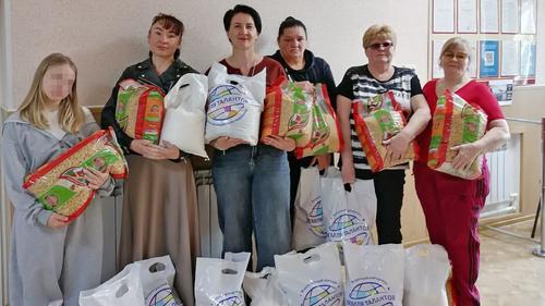 В Крыму многодетные семьи поддержали макаронами