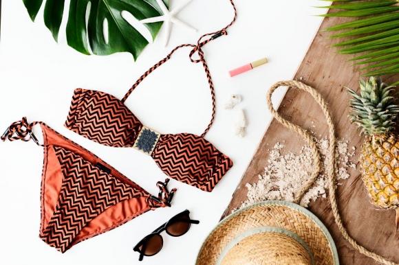 Готовимся к лету: модный гид по купальникам 2025 года