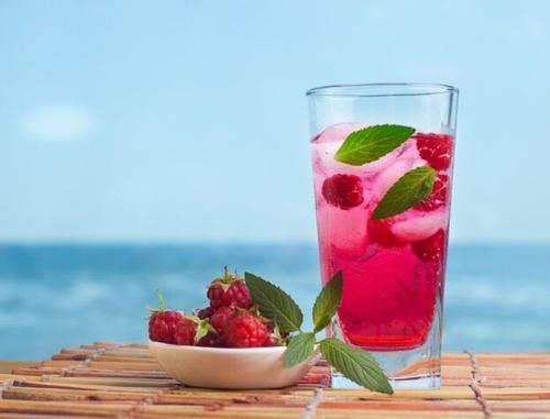 Летний зной? Не проблема! 5 идей для летних напитков на любой вкус