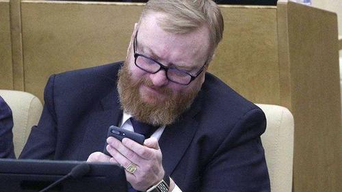 Милонов предложил &laquo;ставить к позорному столбу&raquo; потребителей эротической продукции