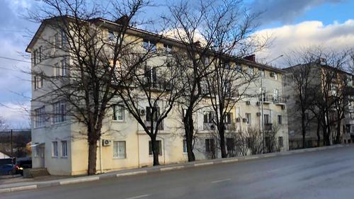 Мошенники подняли крышу дома, предложив желающим заселяться