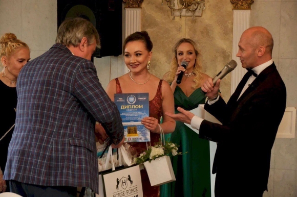 Москва чествует благотворителей, поддерживающих героев современности